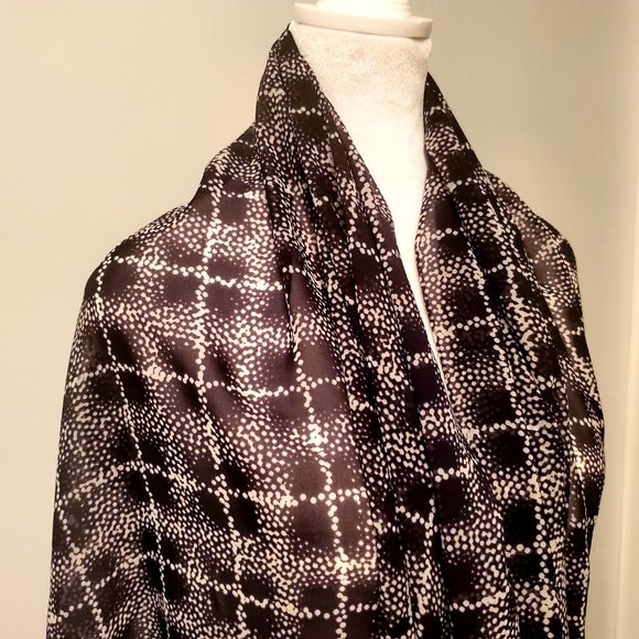 CALVIN KLEIN Black & White Plaid Check Wrap Scarf Cruise Travel Beach Flowy Soft - Picture 4 of 8